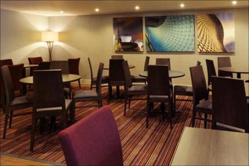 фото отеля Holiday Inn Express Birmingham - Snow Hill