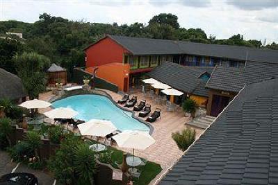 фото отеля Africa Centre Airport Leisure Hotel & Guest Lodge