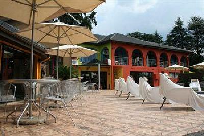 фото отеля Africa Centre Airport Leisure Hotel & Guest Lodge