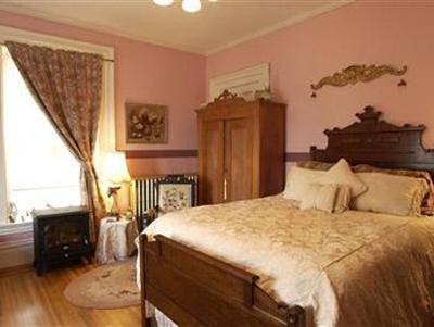 фото отеля Moondance Inn