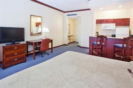 фото отеля Staybridge Suites Savannah Historic District
