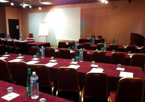 фото отеля Comfort Hotel Toulouse Sud Ramonville-Saint-Agne
