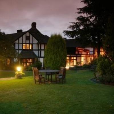 фото отеля Ramada Hotel Guildford Leatherhead East Horsley