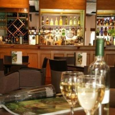 фото отеля Ramada Hotel Guildford Leatherhead East Horsley