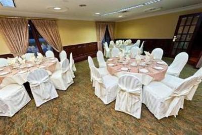 фото отеля Monterey Inn Resort & Conference Centre