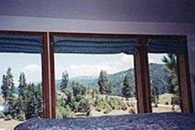 фото отеля Streamside Vacation Cabin Rental in Beautiful Garden Valley Idaho