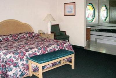 фото отеля Village Inn & Suites Marysville