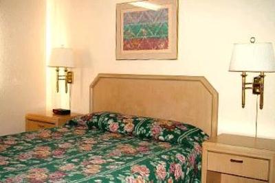 фото отеля Village Inn & Suites Marysville