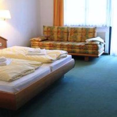 фото отеля Hotel Leuchtfeuer Kroslin