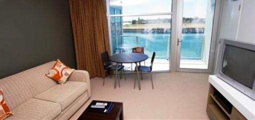 фото отеля Wallaroo Marina Apartments
