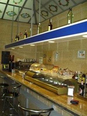 фото отеля Hostal DS Velilla de San Antonio