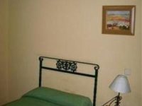 Hostal DS Velilla de San Antonio