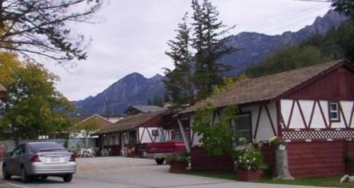 фото отеля Sunset Motel Radium Hot Springs