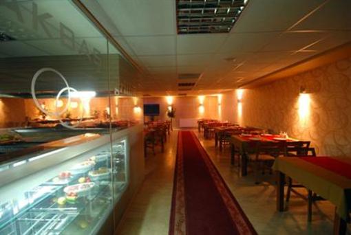 фото отеля Grand Ulger Hotel