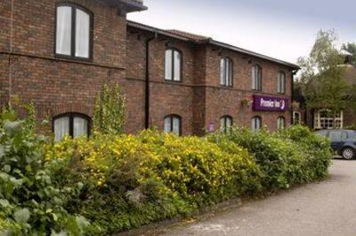 фото отеля Premier Inn Carlisle Central North