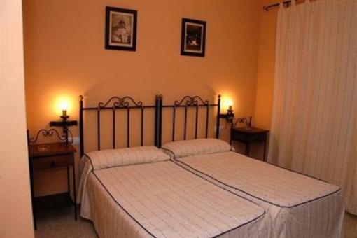 фото отеля Hotel Don Juan El Coronil