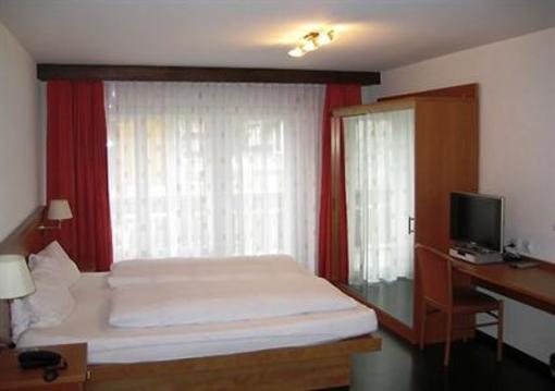 фото отеля Hotel Tenne Saas-Grund
