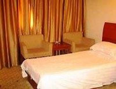 фото отеля Huarong Hotel