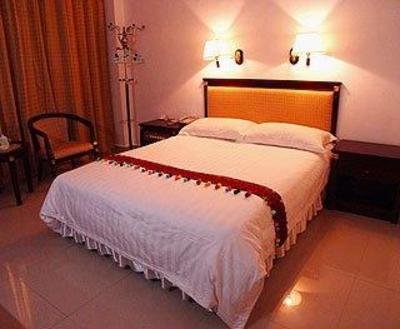 фото отеля Ruili Rongfeng Hotel