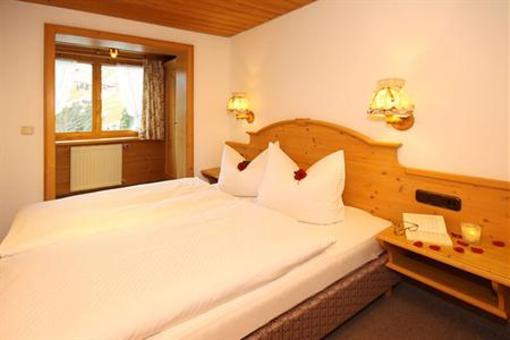 фото отеля Gastehaus Tannegg