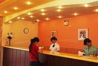 фото отеля Home Inn (Wuhan Xinhua Xia Road)