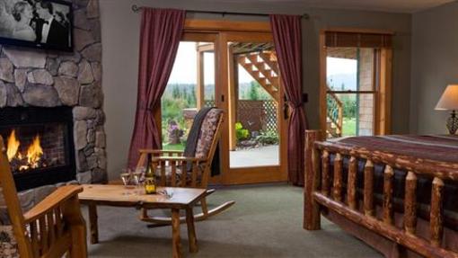 фото отеля Bear Mountain Bed And Breakfast Lodge