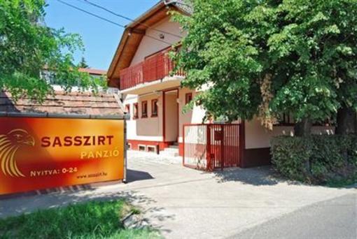 фото отеля Airport Sasszirt Pension