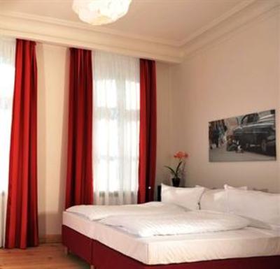 фото отеля Hotel WohnBar zur alten Post