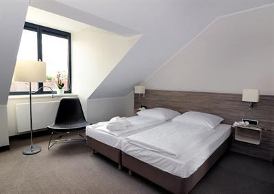 фото отеля Hotel Schweizer Hof Kassel