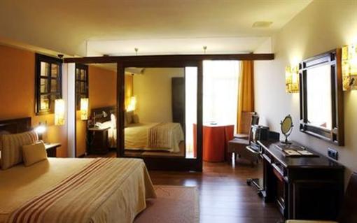 фото отеля Hotel La Rectoral de Taramundi