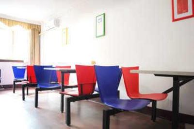 фото отеля Super 8 Hotel Nantong Ren Min Xi Lu