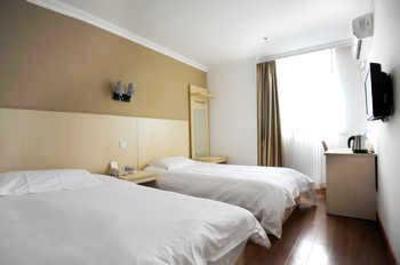фото отеля Super 8 Hotel Nantong Ren Min Xi Lu