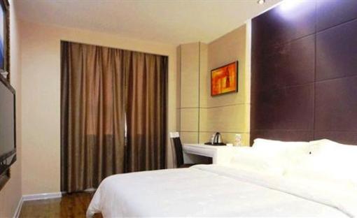 фото отеля Yichang Licheng Shuijing Hotel