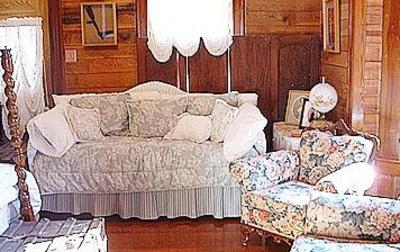 фото отеля Antoinette's Cottage
