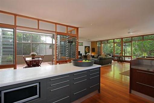 фото отеля Akuna Beach House Byron Bay