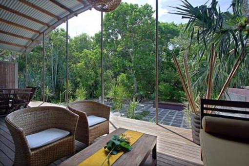 фото отеля Akuna Beach House Byron Bay