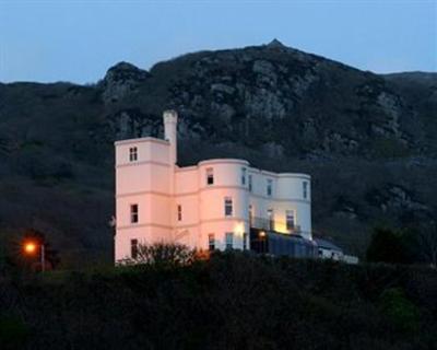 фото отеля Tyr Graig Castle Hotel Barmouth