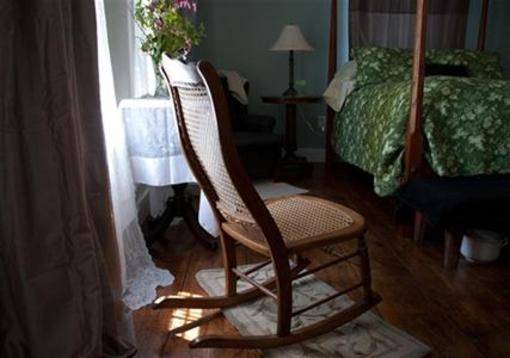 фото отеля Roseledge Country Inn