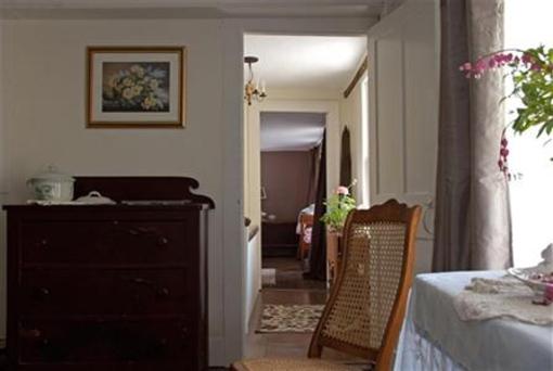 фото отеля Roseledge Country Inn