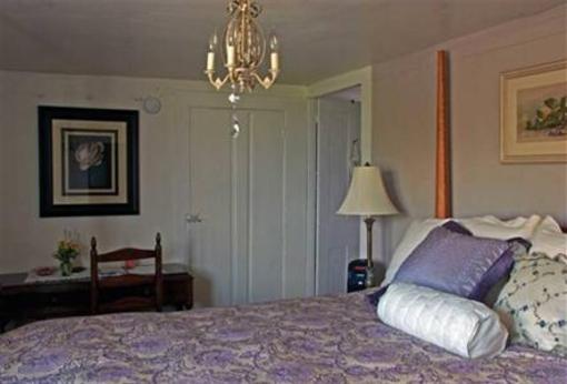 фото отеля Roseledge Country Inn