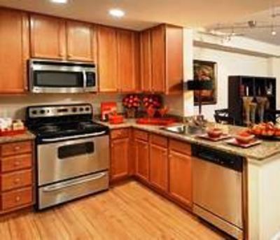 фото отеля Basic Overnight Quarters Veridian Apartments Silver Spring
