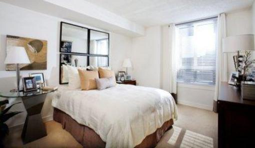 фото отеля Basic Overnight Quarters Veridian Apartments Silver Spring