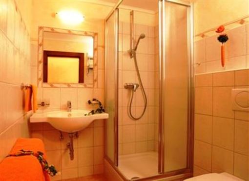 фото отеля Pension Appartements Reithof St. Johann im Pongau