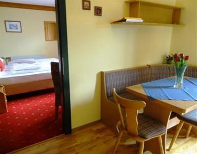 фото отеля Pension Appartements Reithof St. Johann im Pongau