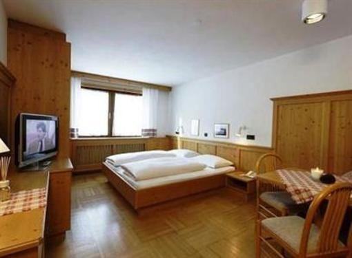 фото отеля Residence Villa Al Sole Corvara