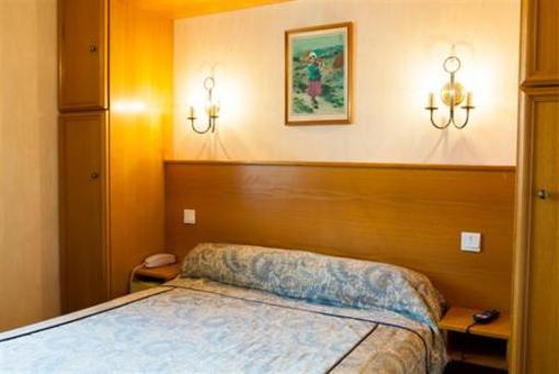 фото отеля Logis Le Prieure
