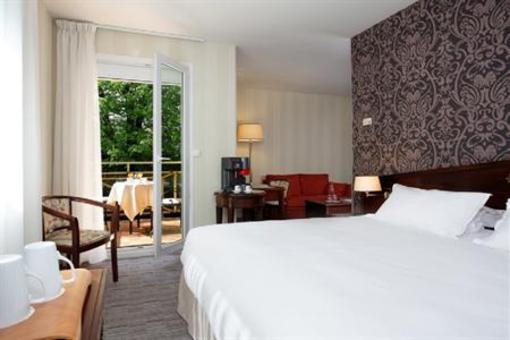 фото отеля Best Western Paris Meudon Ermitage