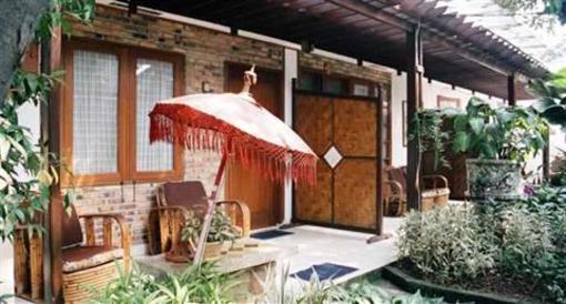 фото отеля HB Garden Guest House