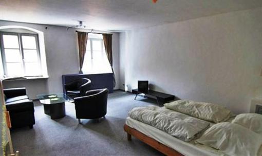 фото отеля Brook Lane Hostel