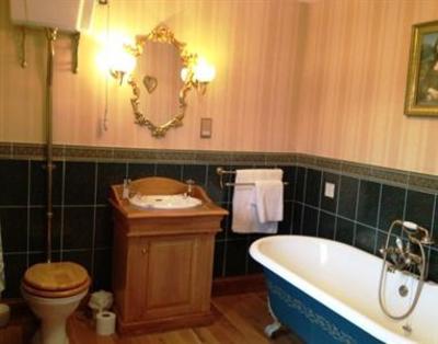 фото отеля Beaconsfield Farm Bed and Breakfast Wells (England)
